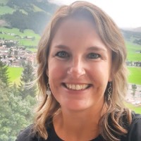 Yvonne Breen-Bijl