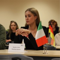 Danuta Vinnichek