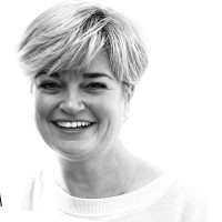 Sandra Van Hooren