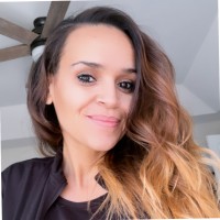 Debora Oliveira Aquino