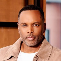 Touré Roberts