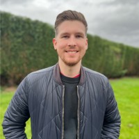 Scott T