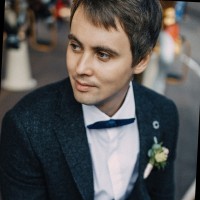 Михаил Астапов