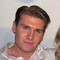 Simon Larsen
