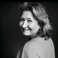 Liesbeth Easton