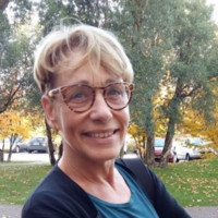Hennie Mones