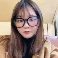Chloe Feng