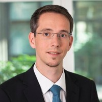 Bernhard Mölzer