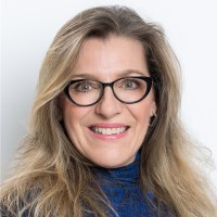 Claudia Glueck