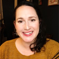 Lindsey MacNeil