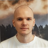 Eero Aro