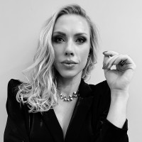 Édina Cristina Echer Brito