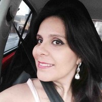 Nívia Moleiro