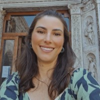 Dênia Guimarães