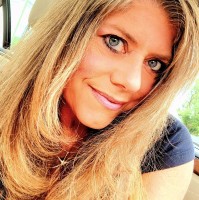 Laurie Valenzi-Buell