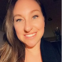 Raeanne Caires