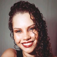 Júlia Soares Perecin