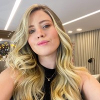 Caroline Santos