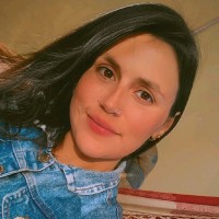 Caroline Moraes Flores