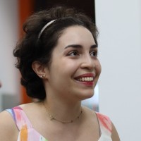 Ester Araújo