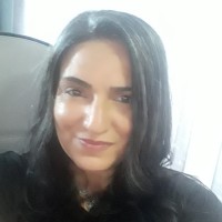 נעמי מדהלה