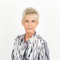 Linda Sims