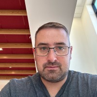Adam Hipp, Flmi, Airc, Acs
