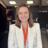 Luiza Viegas Menegon Canonica