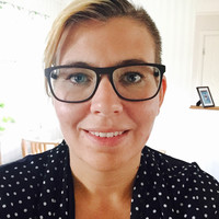 Karin Holmåker