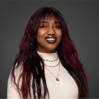 Royal-Essence Davis
