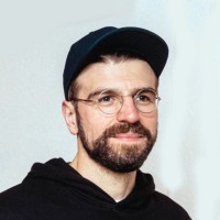 Stephane K.