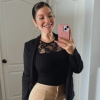 Julie Ambriz