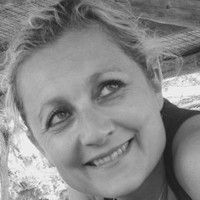 Isabelle QUEINNEC