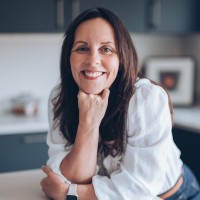 Lorraine Issott