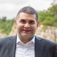 Manny Lora