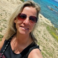 Sandra Schroeder