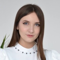 Яна Погорелая