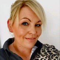 Becky Thomson