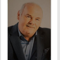 Paul Naughton