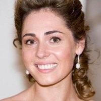 Dr Anna Grosman