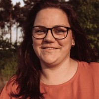 Nathalie Van Staaten