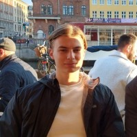 Tom van Esch