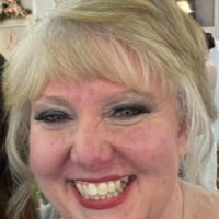 Tracey Bowen