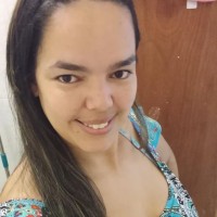 Helen Tais Oliveira