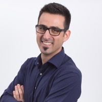 Dr. Daniel Hargitai