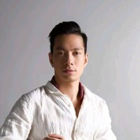 Trung Ngo, Frm
