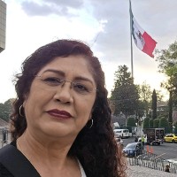 -Ana María Lavador Palacios