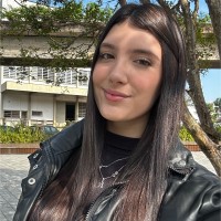 Anna Beatriz Dias
