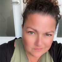 Kelly Robertson