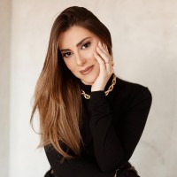 Adriana B.